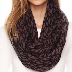 Micheal Kors maroon circle scarf and gloves