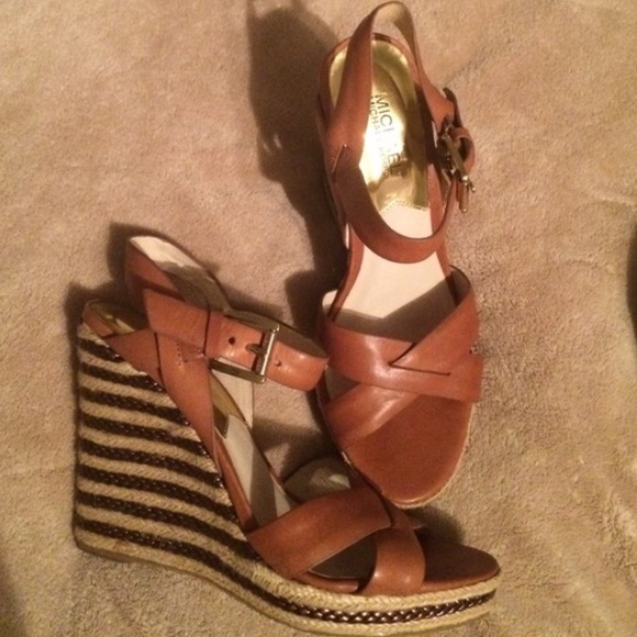 Michael Kors wedges - Picture 1 of 3