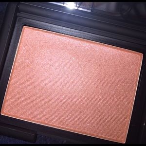 NARS UNLAWFUL BLUSH