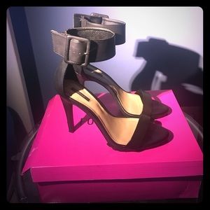 Forever 21 Faux Leather Buckle Ankle Strap Heel Forever 21 Faux Leather Buckle Ankle Strap Heel