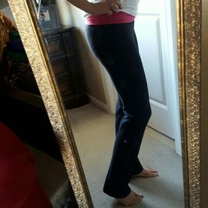 Lululemon size 2 yoga pants