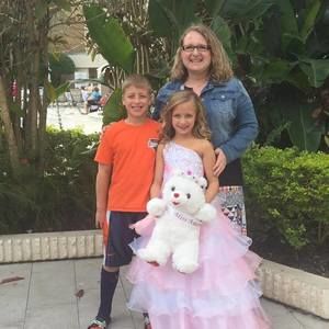 Meet your Posher, Wendy