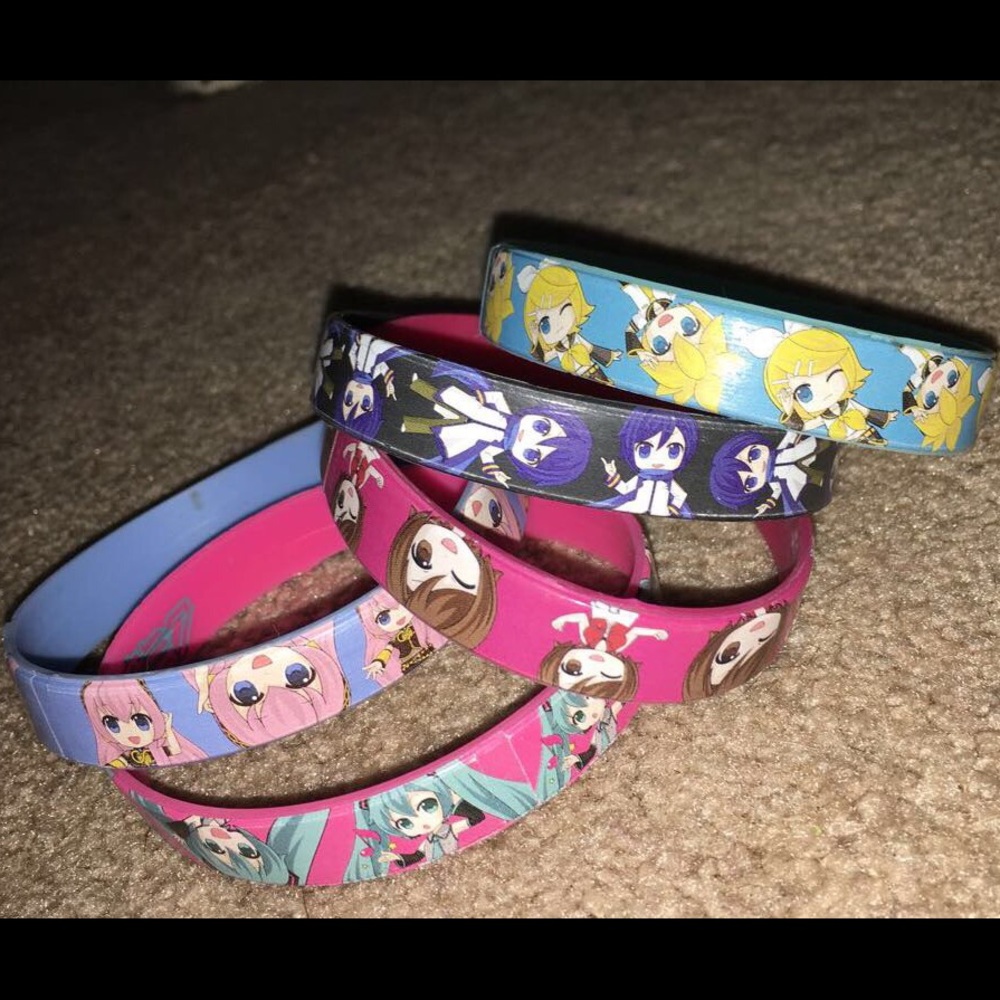 ANIME BRACELET SET - 5 Pc