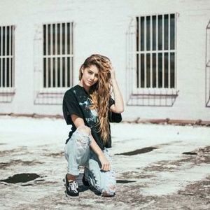 Meet your Posher, Christine