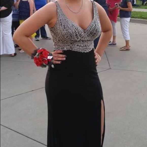 Prom Dress - Picture 2 of 3