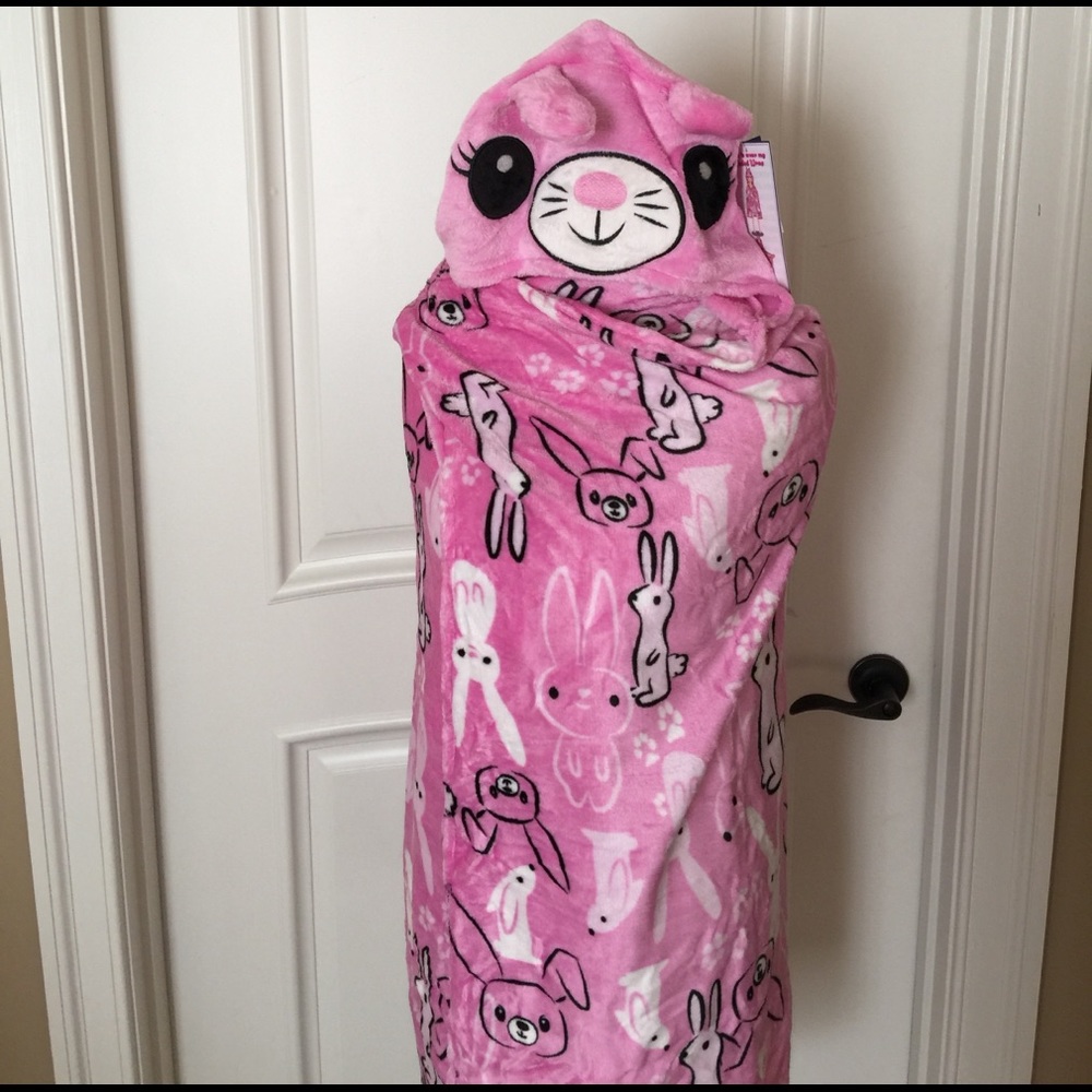 Girls velvet fleece wrap with arms in hood