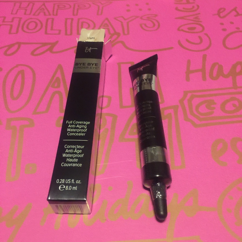 It Cosmetics Bundle - Picture 2 of 4