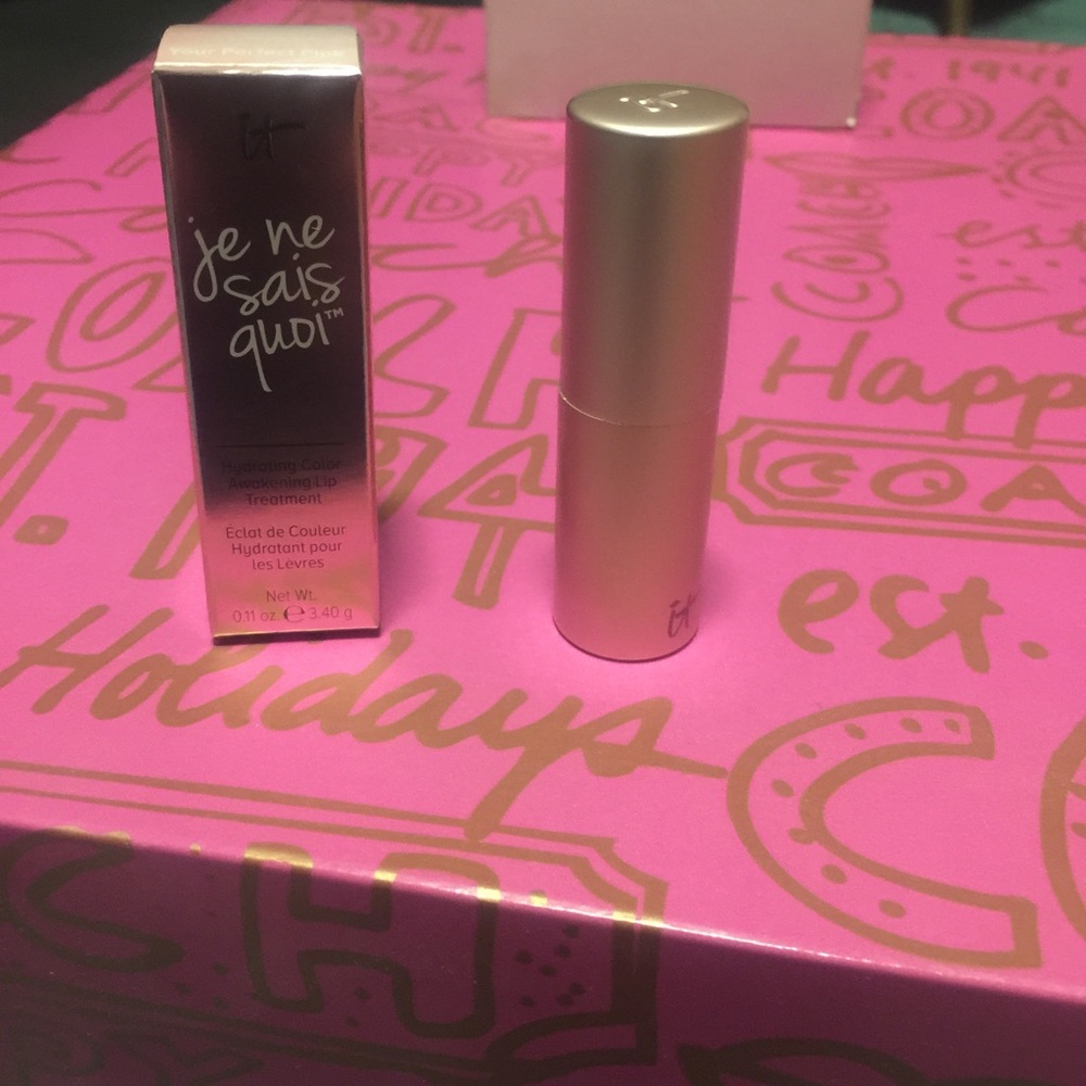 It Cosmetics Bundle - Picture 4 of 4