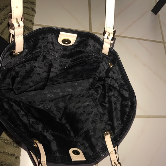 Michael Kors black shoulder bag - Picture 2 of 2