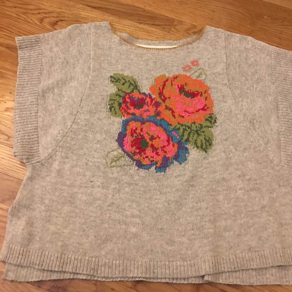 Sleeping on snow sweater NWOT