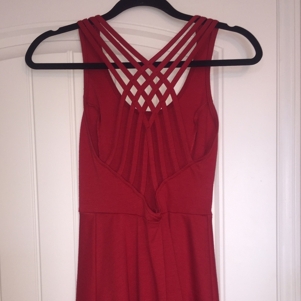 Red dress - Picture 2 of 6