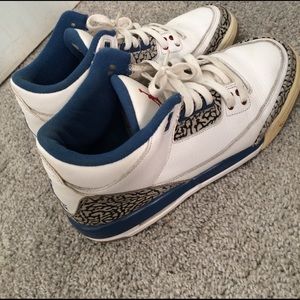 Authentic True blue Jordan 3's 2011
