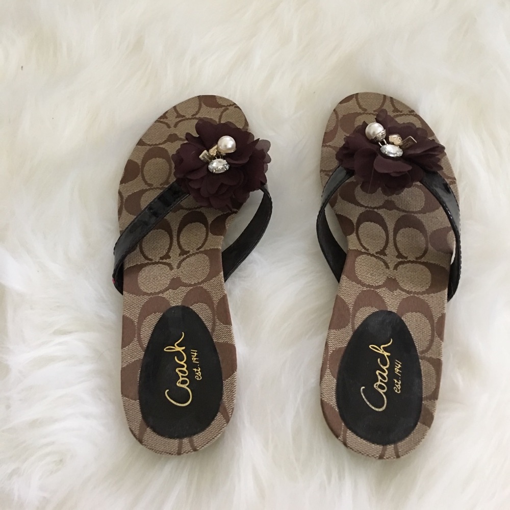 Coach serenity patent leather flip flops