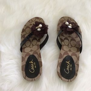 Coach serenity patent leather flip flops