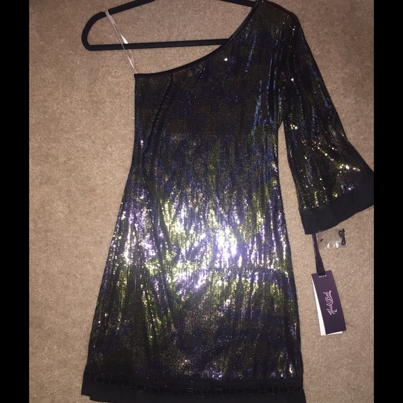 🌸HP🌸 HALE BOB Sequins dress (NWOT) - Picture 2 of 5