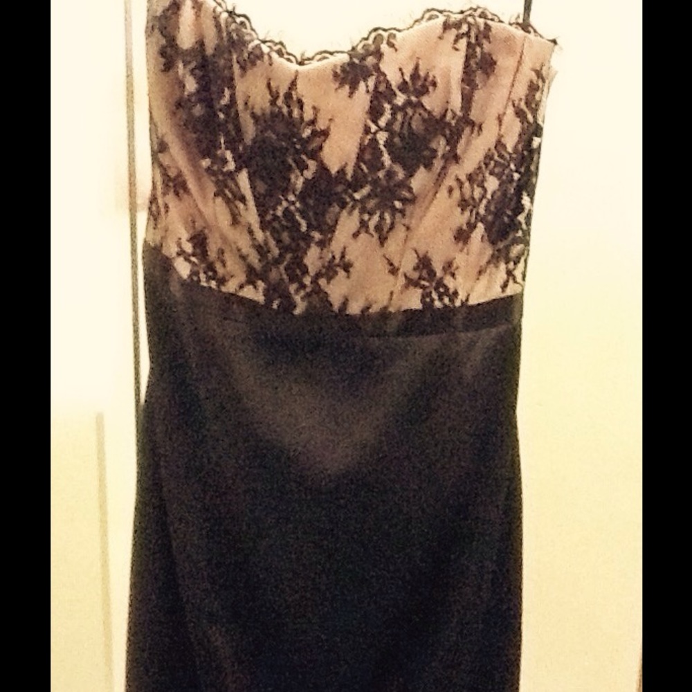 STRAPLESS PLUS SIZE COCKTAIL DRESS