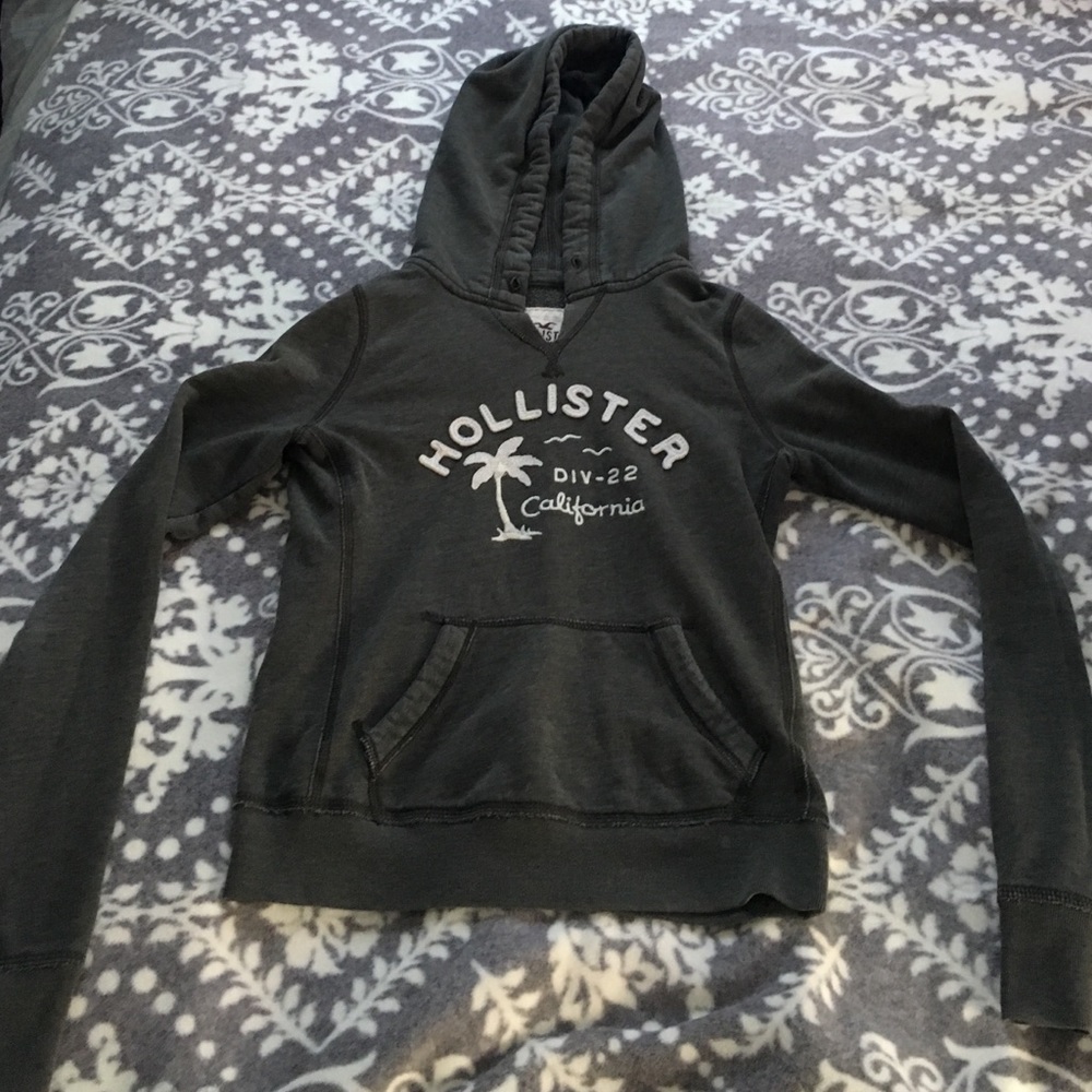 dark green hollister hoodie
