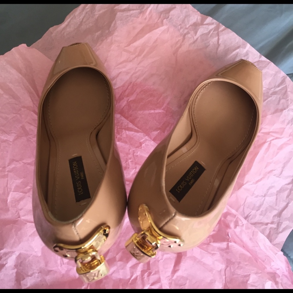 🎀🎀🎀 Louis Vuitton 🎀🎀🎀