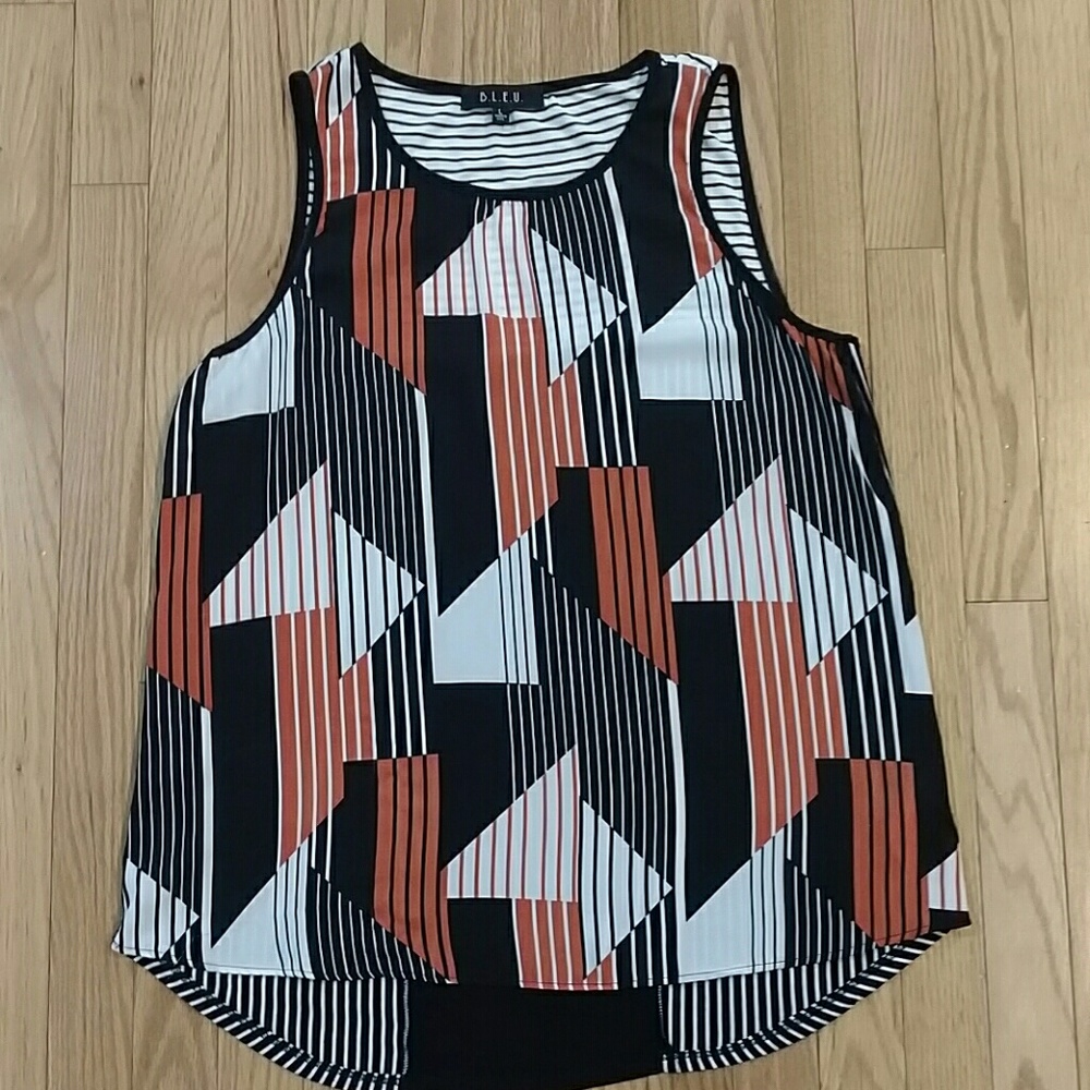 Flowy Top Size Large - Picture 1 of 8