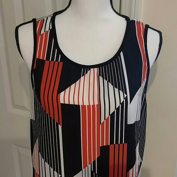 Flowy Top Size Large - Picture 5 of 8