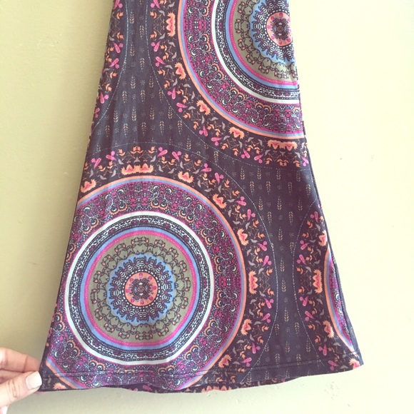 Stretch bell bottom pants - Picture 2 of 2