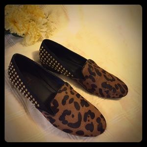 Kelsi Dagger Pony Hair Leopard Print Loafers 8.5