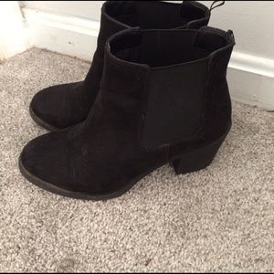 Stylish H&M booties