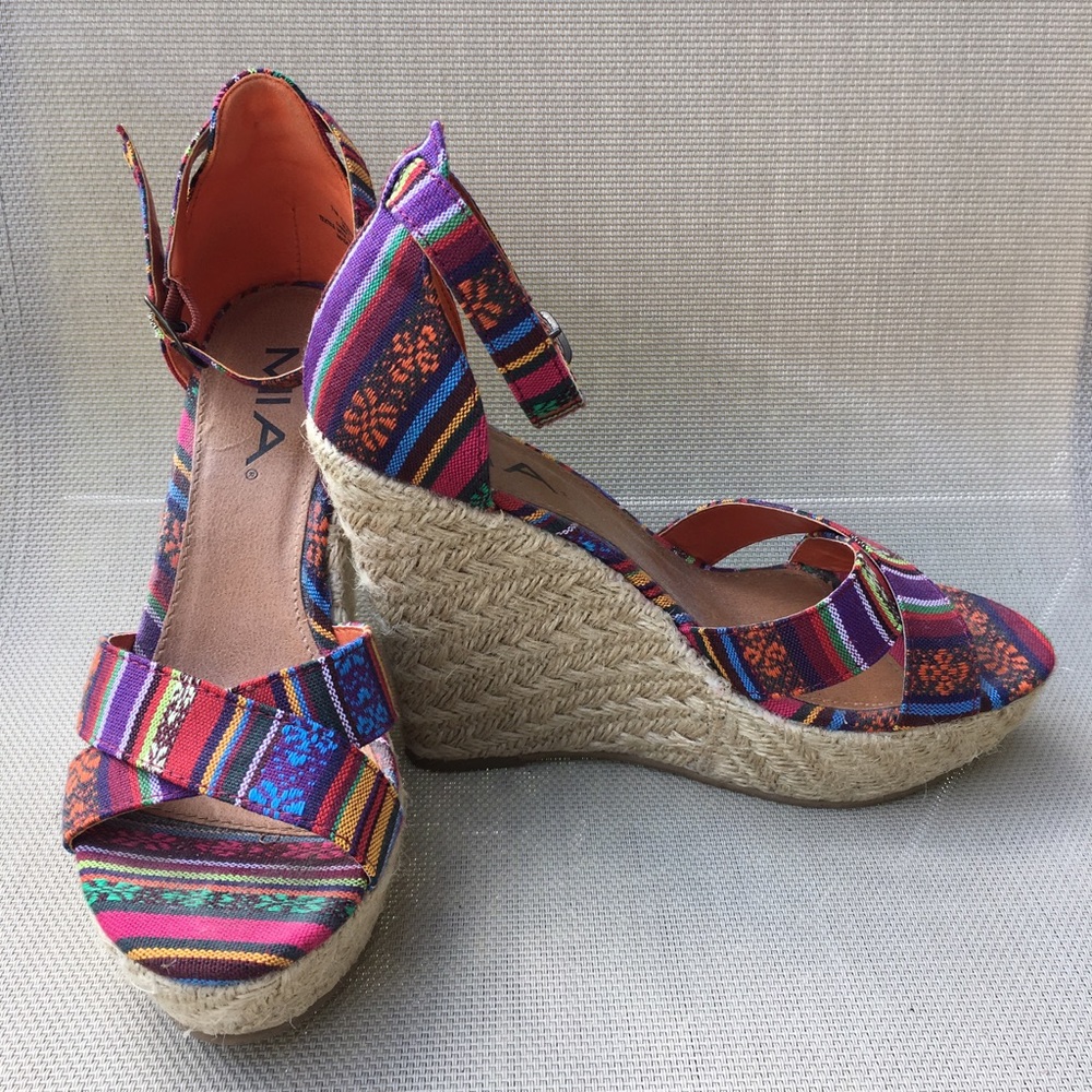 *SOLD* MIA Sylvia Nordstrom Espadrilles