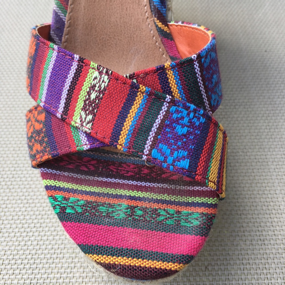 *SOLD* MIA Sylvia Nordstrom Espadrilles - Picture 2 of 3