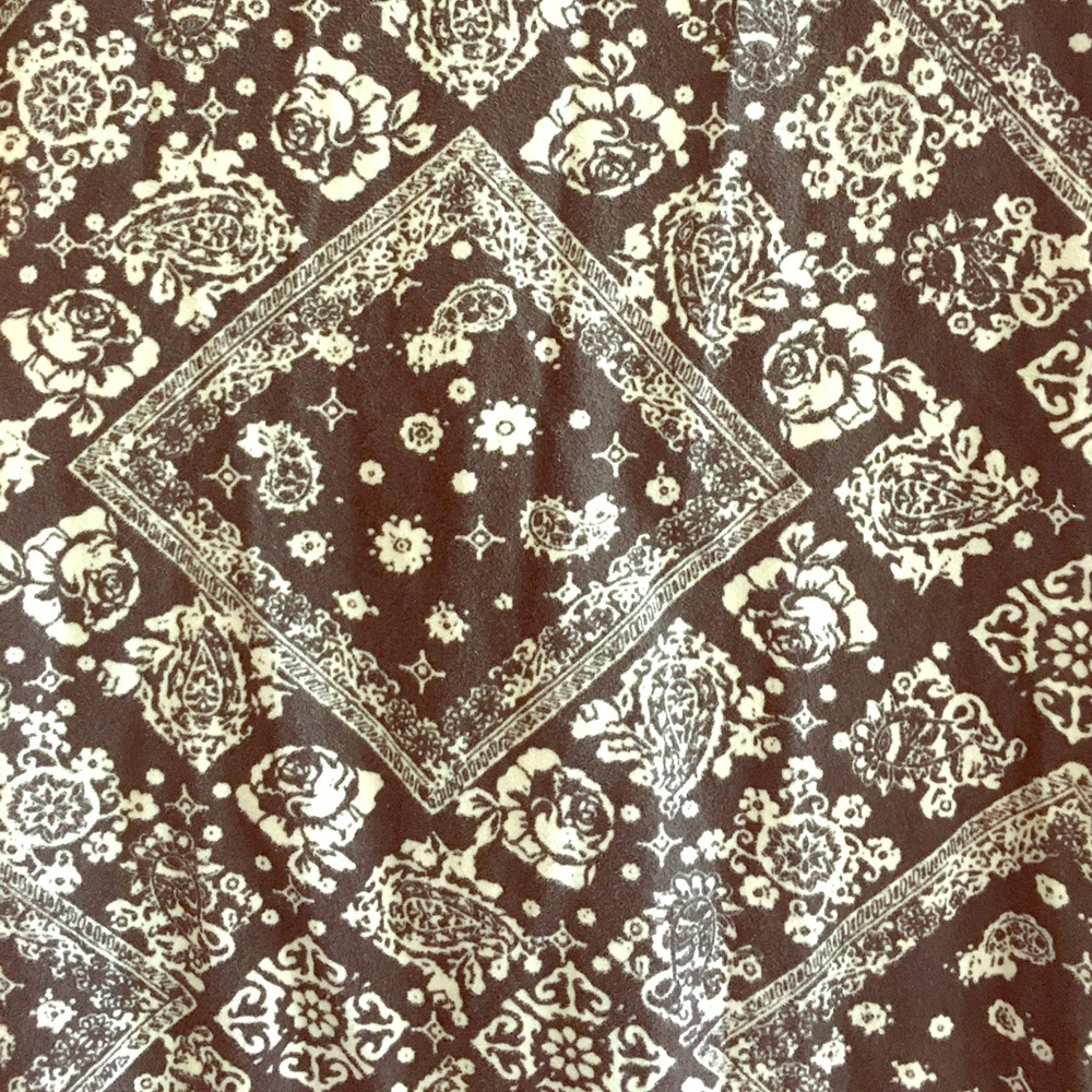 Black & white flare pants - Picture 2 of 2