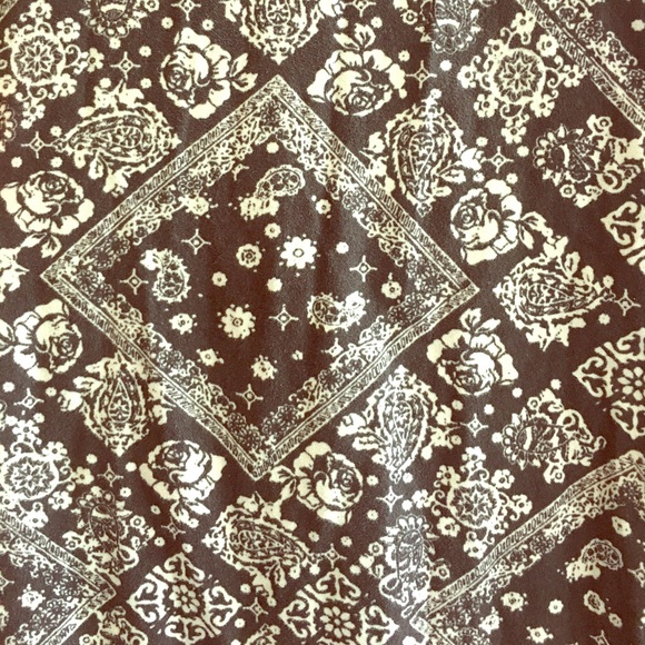 Black & white flare pants - Picture 2 of 2