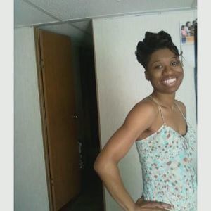 Meet your Posher, Denese