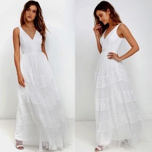 NWT Lulus Stylish Storyteller White Lace Maxi