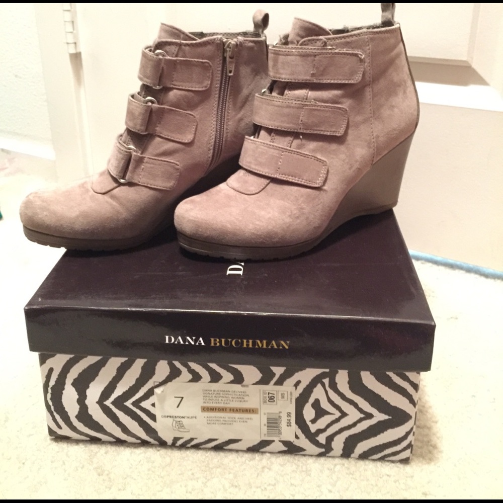 Wedge boots