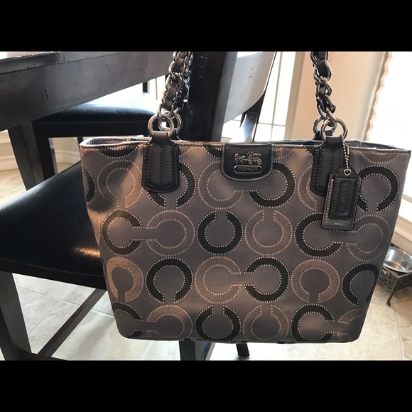 Coach purse and wallet (SOLD) - Picture 4 of 8