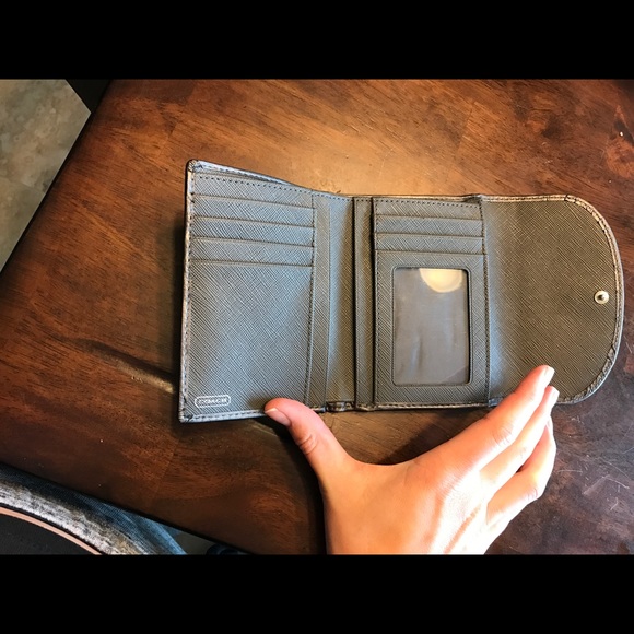 Coach purse and wallet (SOLD) - Picture 5 of 8