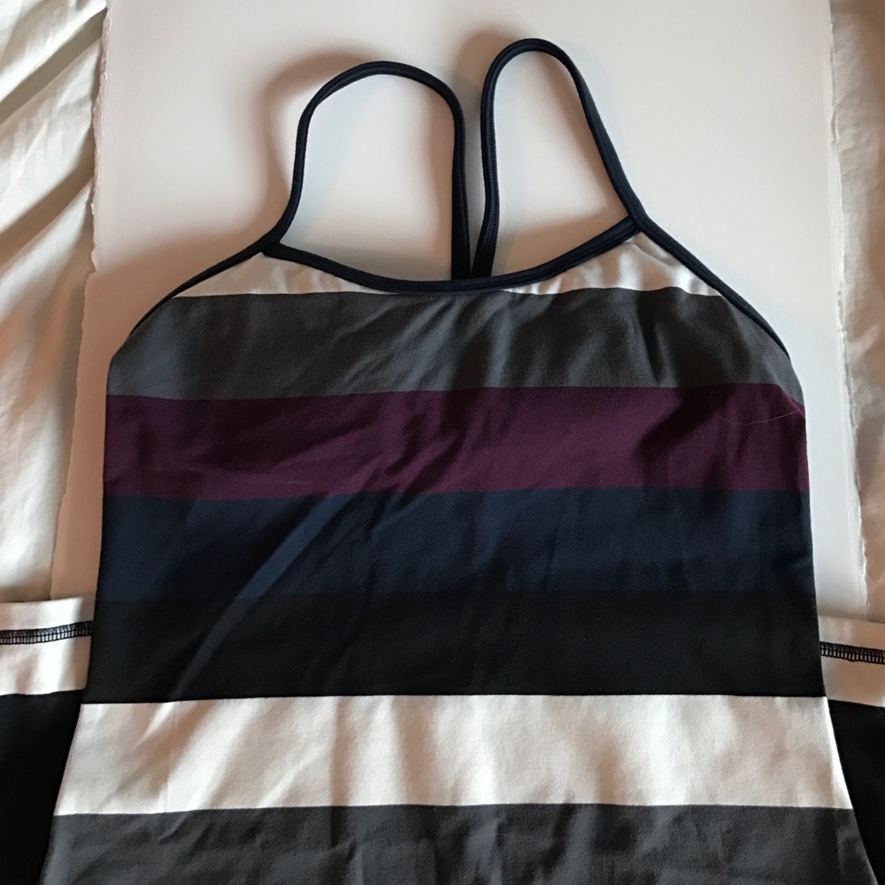 Lululemon power y tank size 6