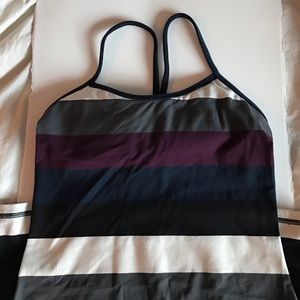 Lululemon power y tank size 6