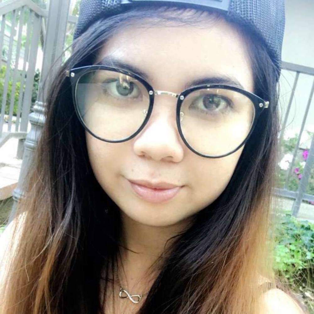 Meet your Posher, Lhirrah