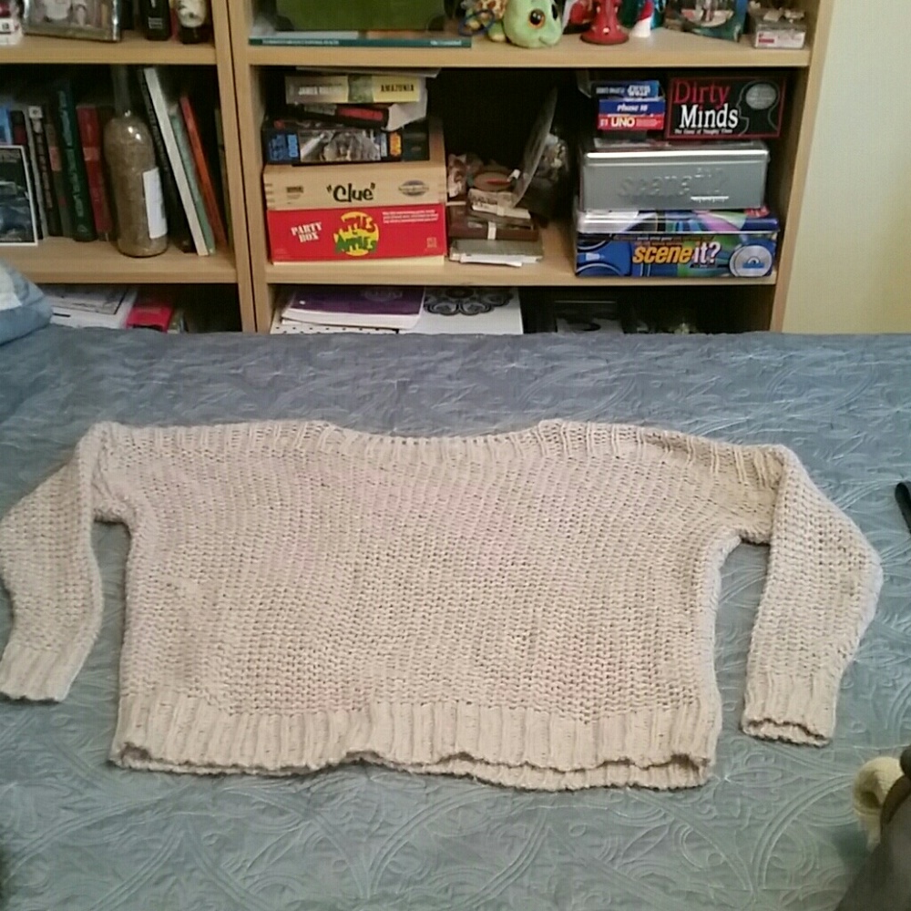 CLEARANCE! Comfy sweater