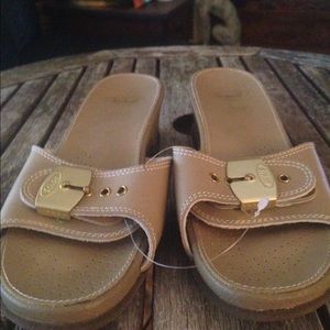 Dr. Scholls sandals. Like néw. Sz 6. Gorgeous