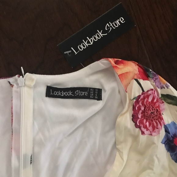 Floral romper - Picture 4 of 4