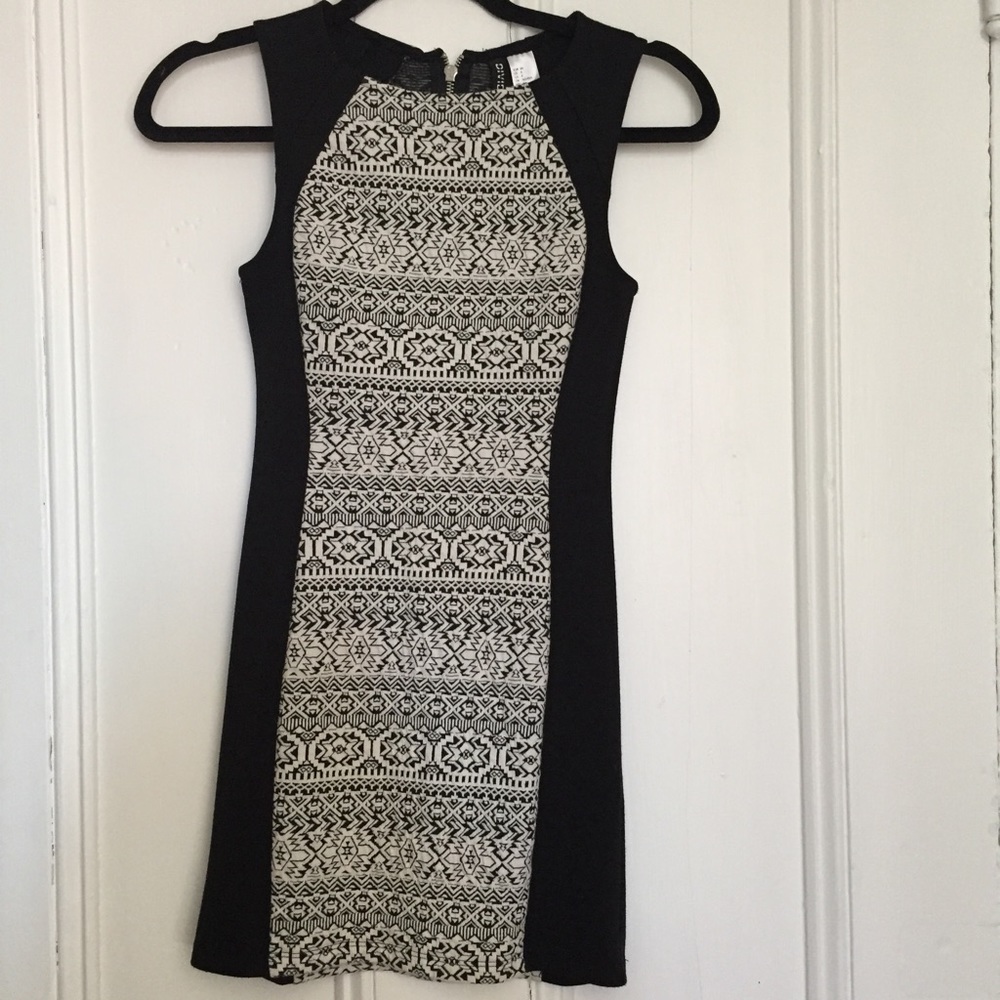 Patterned Tight Dress, Size 4.