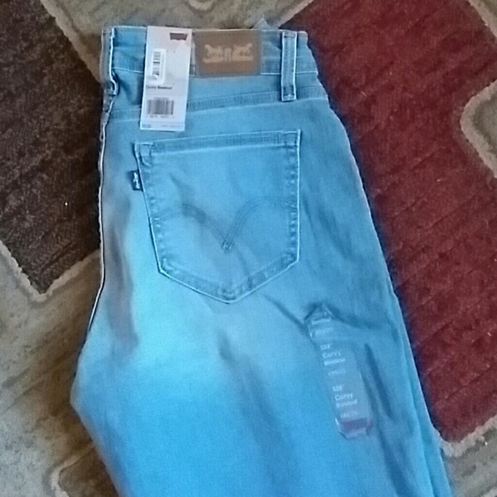 Levis