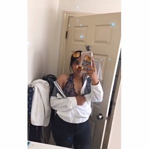 Meet your Posher, Josie