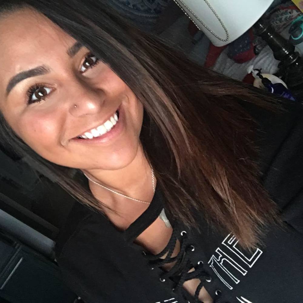 Meet your Posher, Gabriela