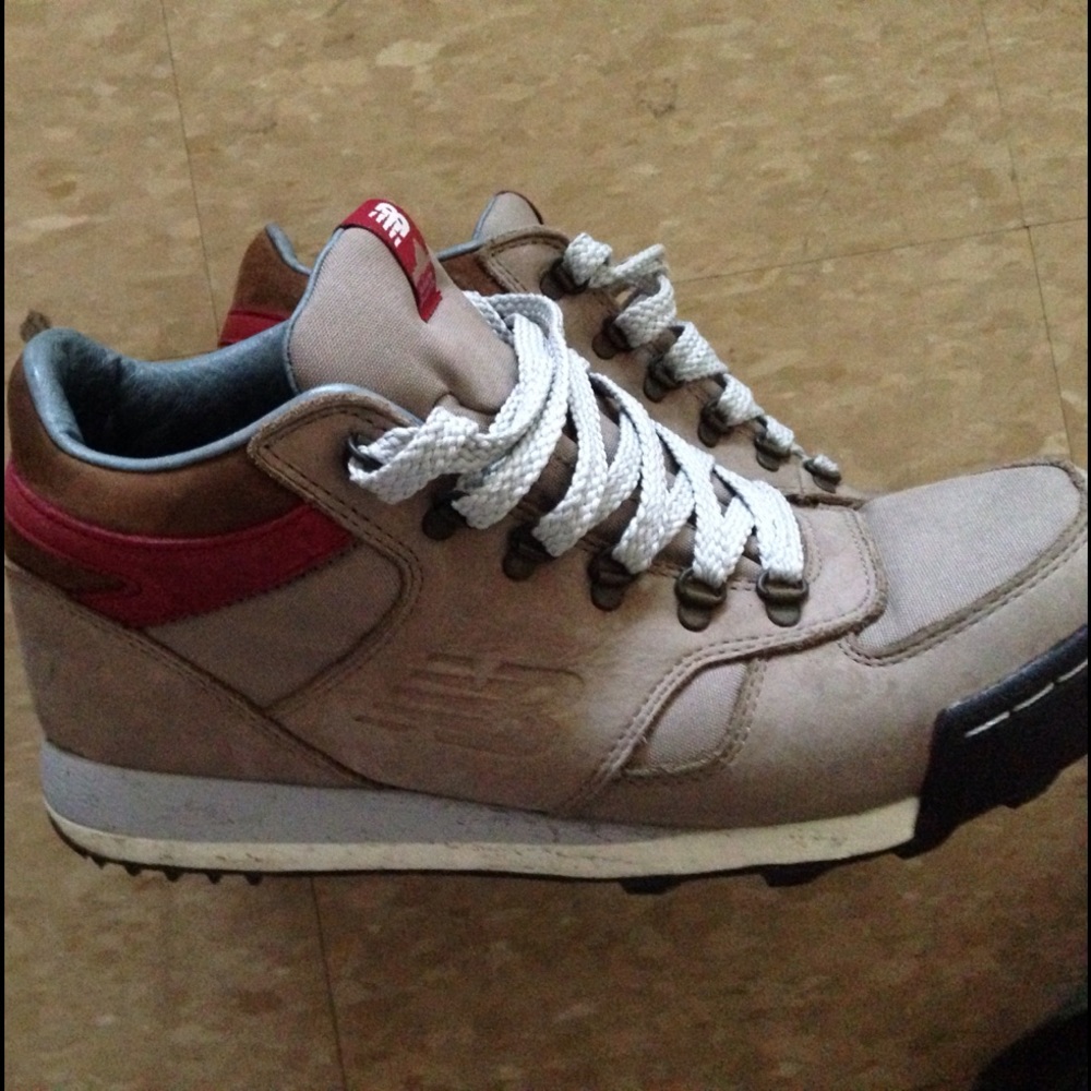 Men's awesome rarely worn new balance