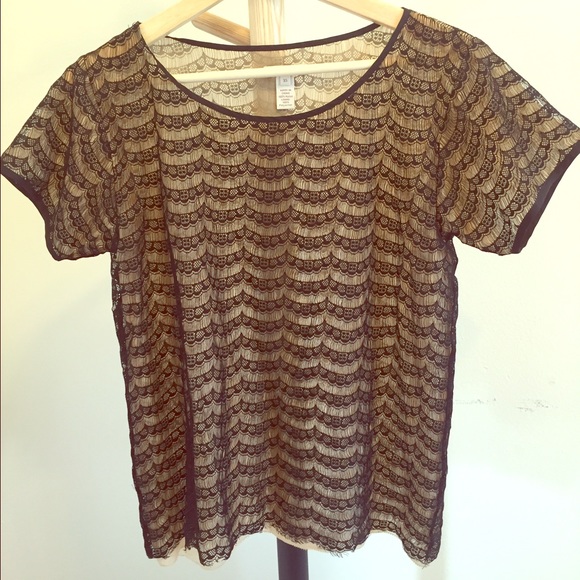 Beautiful Lacey blouse - Picture 1 of 3