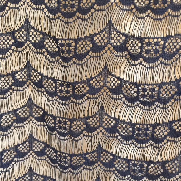 Beautiful Lacey blouse - Picture 3 of 3