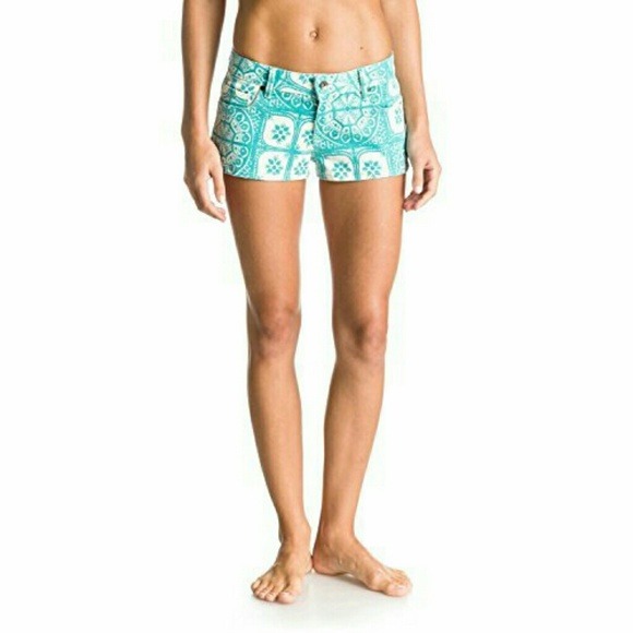 🆕Womens Roxy Forever Print Denim Shorts - Picture 3 of 7